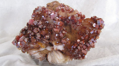Vanadinite - Bisbeeborn - 1